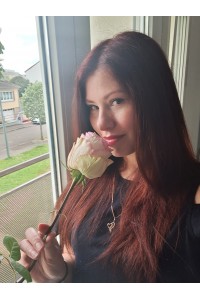 Ksenia  F437