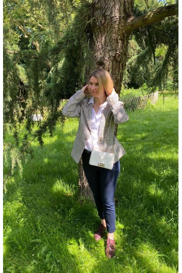 Elena / FRANCE/ F221