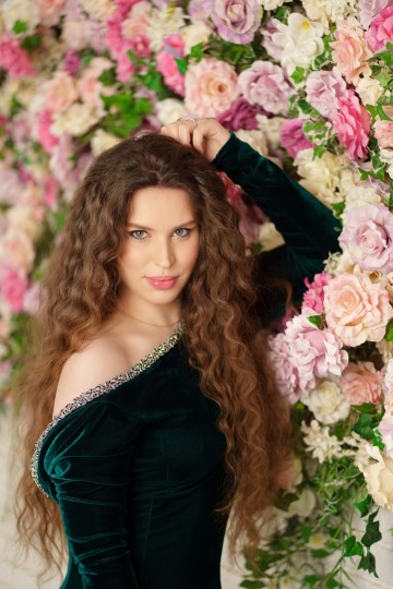 Alina BF483