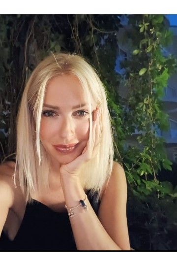 Irina F279