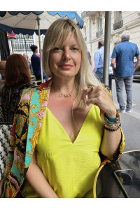 Julia/ France/ F209