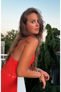 Polina IS437