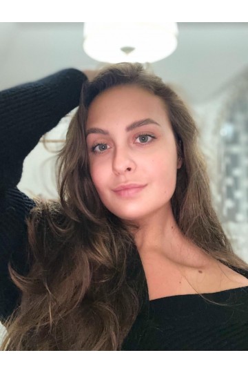 Polina IS437