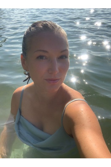 Julia / FRANCE