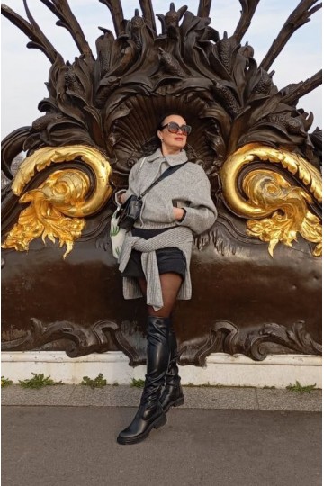 Oksana/ FRANCE