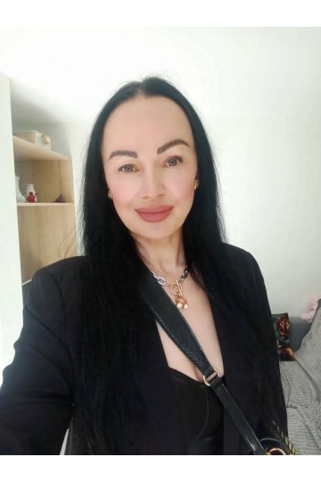 Oksana/ FRANCE