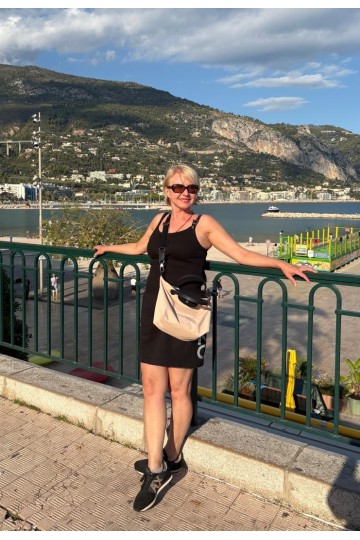 Olena / FRANCE/ F460