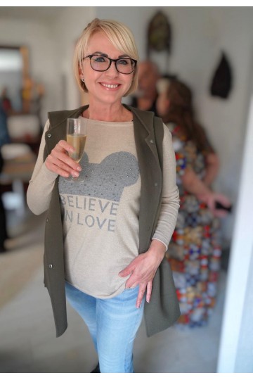 Olena / FRANCE/ F460