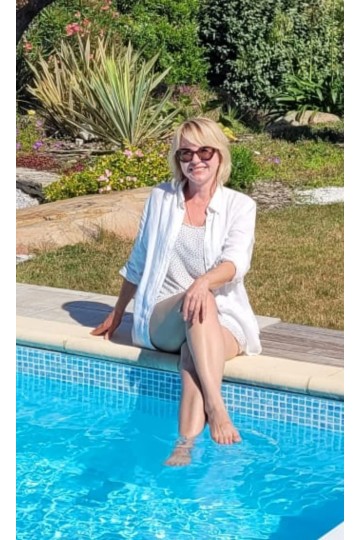 Olena / FRANCE/ F460