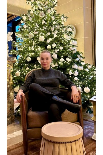 Elena / FRANCE/ F506