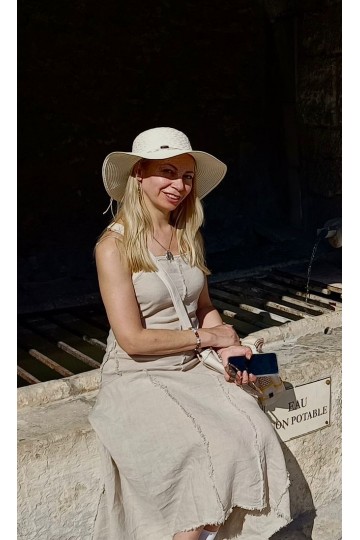 Lesya / FRANCE / F542