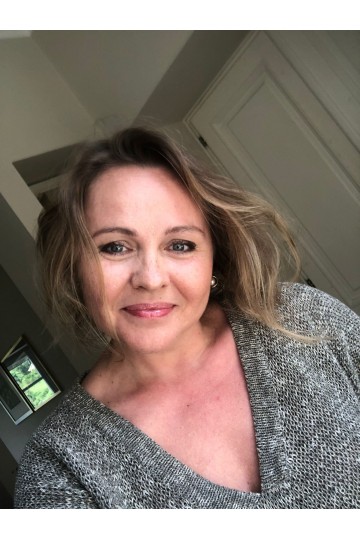 Irina / FRANCE / F557
