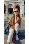 Larisa F576