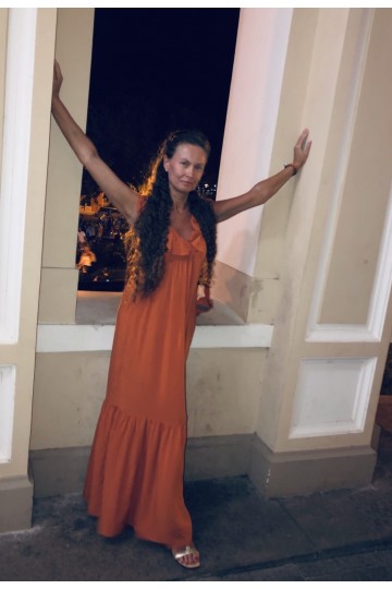 Larisa F576