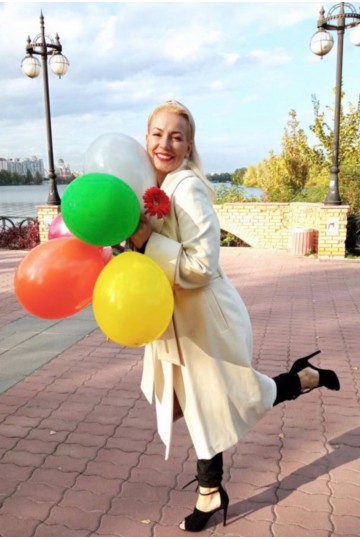 Olesya/ Suisse: F589