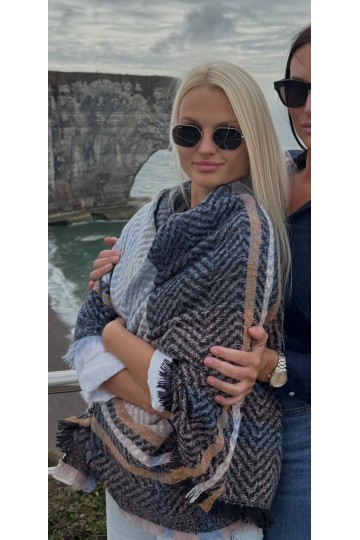 Irina F572